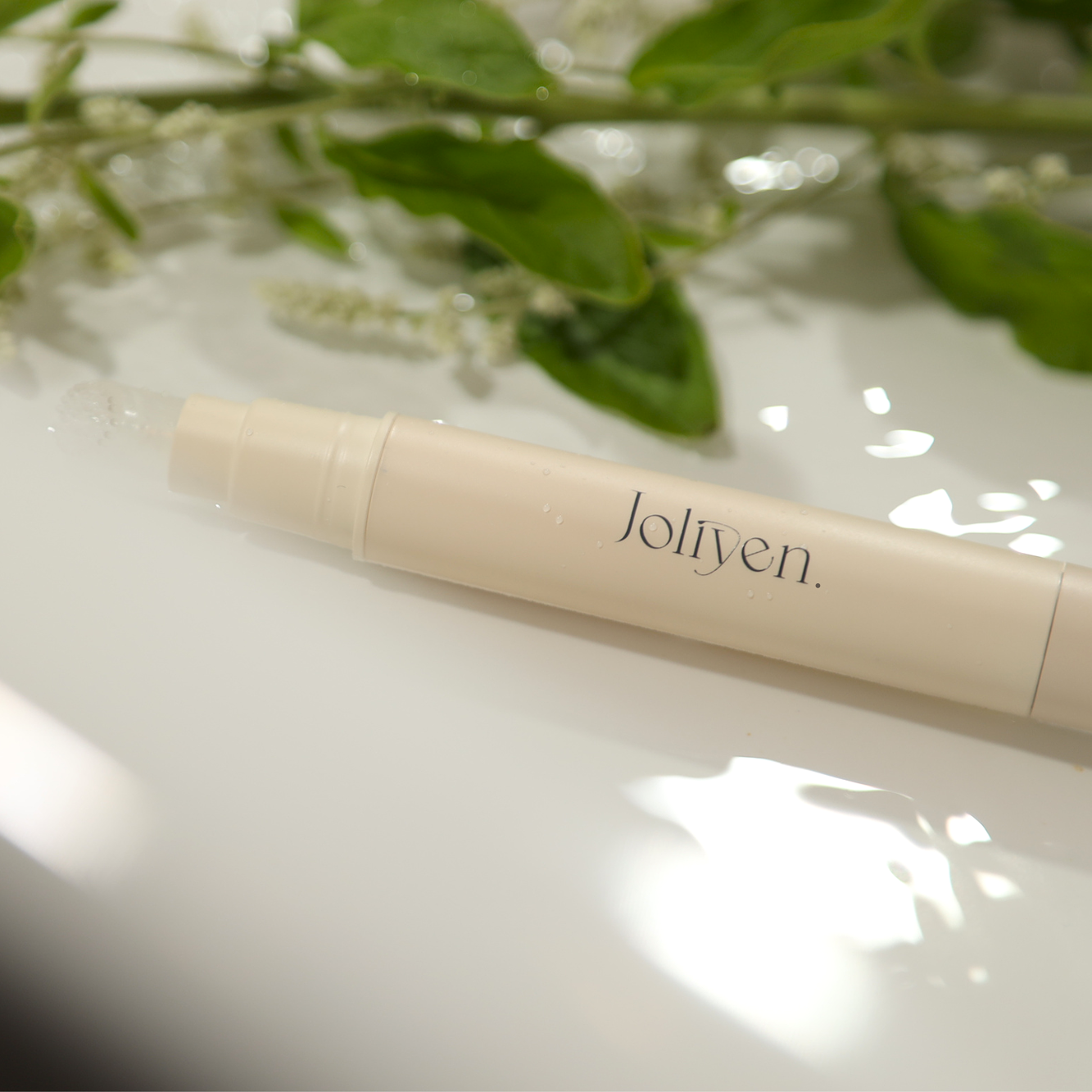 Balancing Lip Serum